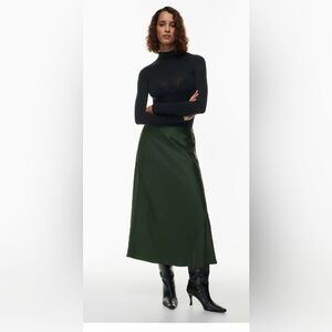 NWT Aritzia Wilfred theater skirt